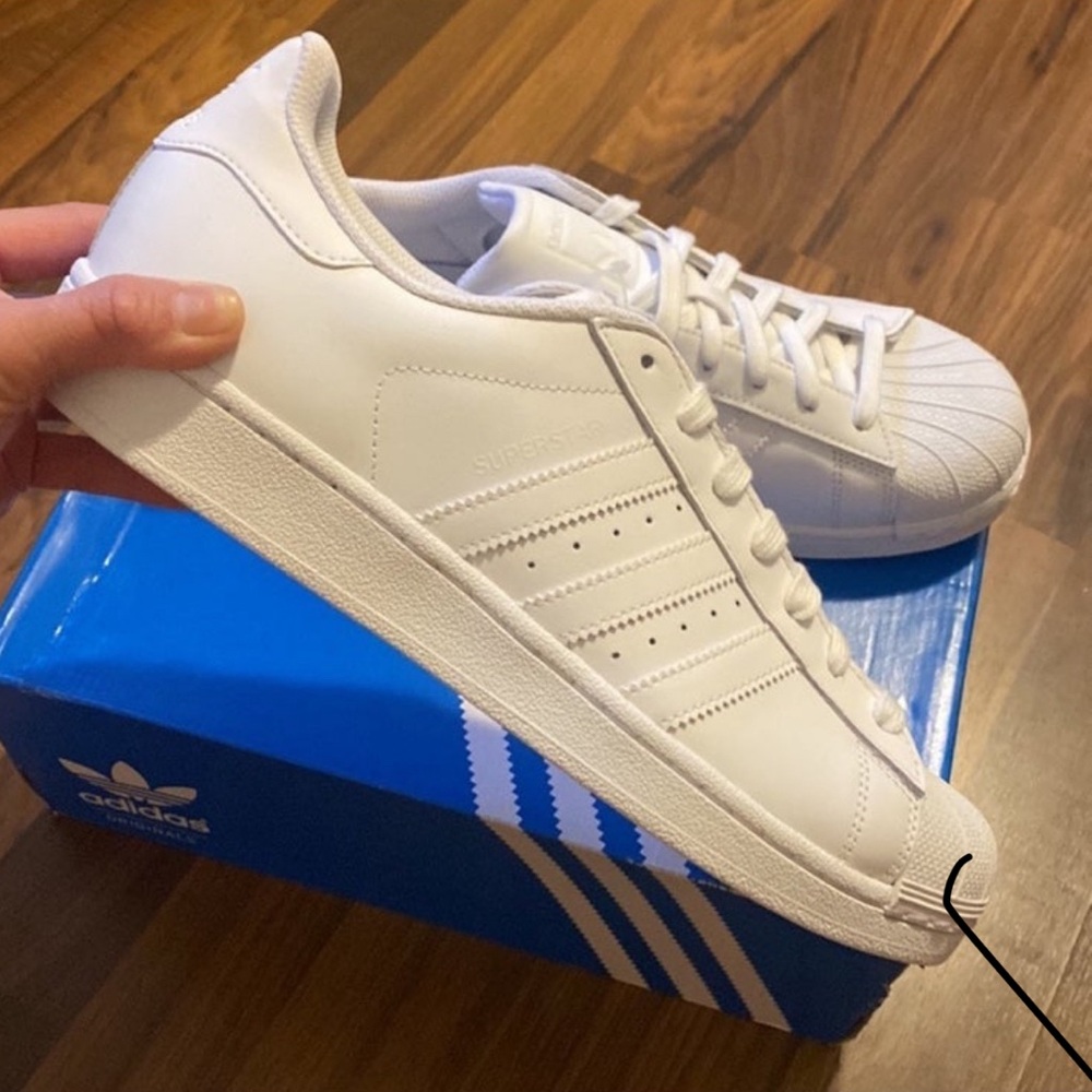 OG Superstar Foundation Sneakers Size 11 Mens